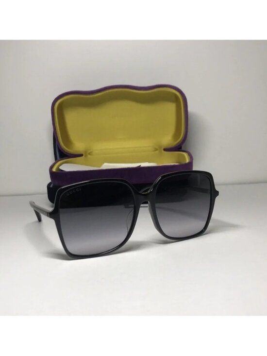 New Authentic Gucci GG0544S 001 Oversized Rectangle Sunglasses main image 5